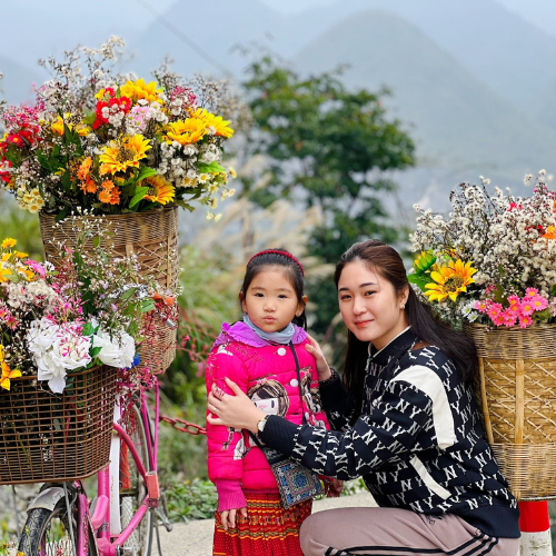 Meo Vac is a vibrant mountain town in eastern Ha Giang